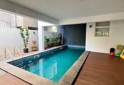 Pool 2